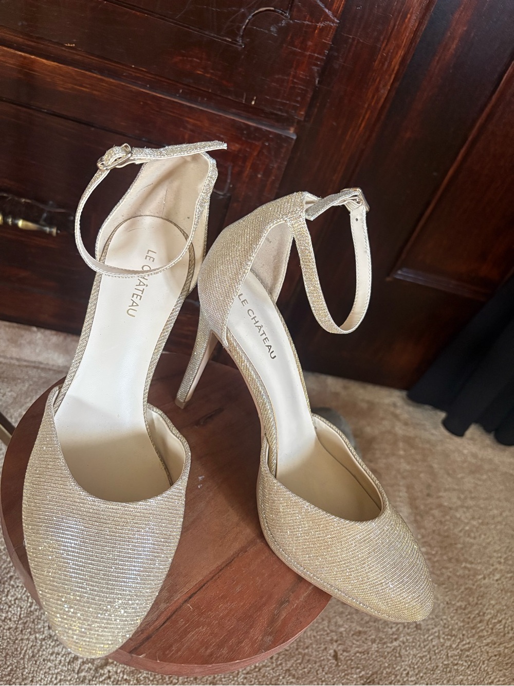 le chateau Gold Glitter Ankle-Strap Pointed-Toe Heels